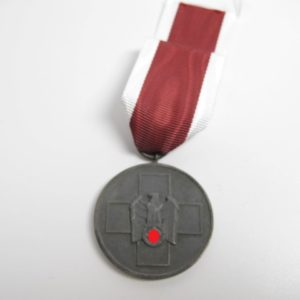Medaille für deutsche Volkspflege am Band mit Verleihungsurkunde-0
