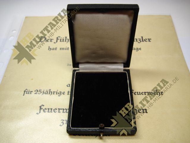 Feuerwehr- Ehrenzeichen zweite Stufe silber, inkl. Etui und Verleihungsurkunde- VERKAUFT-1189