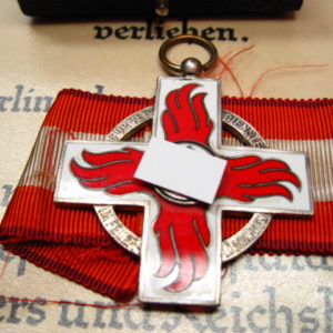 Feuerwehr- Ehrenzeichen zweite Stufe silber, inkl. Etui und Verleihungsurkunde- VERKAUFT-1184