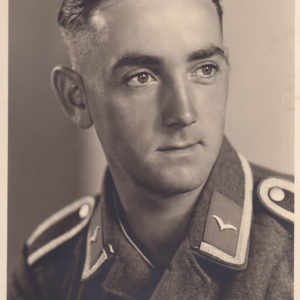 Portraitfoto Unteroffizier der Luftwaffe-0