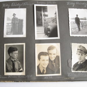 Fotoalbum: ua., Zivil, Wehrmacht, HJ, Reichsparteitag, Foto A. Hitler.-3897