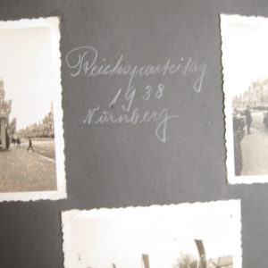 Fotoalbum: ua., Zivil, Wehrmacht, HJ, Reichsparteitag, Foto A. Hitler.-3902