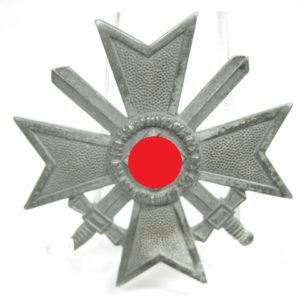 Kriegsverdienstkreuz 1. Klasse mit Schwerter-7928