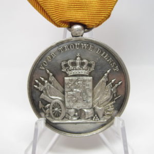 Niederlande: Militärverdienstmedaille für 24 Jahre im Heer, in Silber am Band-9573