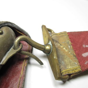 Spanien: Franco Zeit Kartuschkasten mit Bandelier.-9885