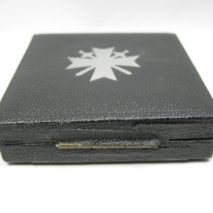 Kriegsverdienstkreuz 1. Klasse mit Schwertern im Etui-11034