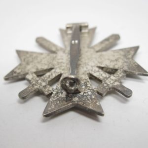 Kriegsverdienstkreuz 1. Klasse mit Schwertern im Etui-11045