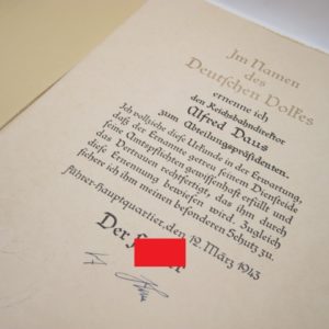 Original Tintenunterschrift Adolf Hitler für Beförderungsurkunde des Reichsbahndirektors Alfred Daus.-11515