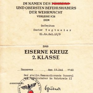 Dokumentennachlass mit Unterschrift Ritterkreuzträger General Albrecht Schubert.-11327