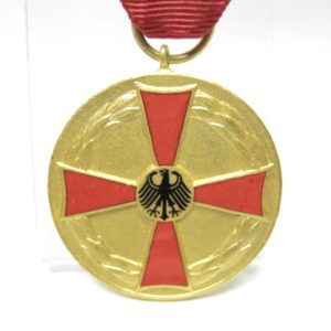 Bundesverdienstmedaille am Band.-11597