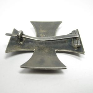 Eisernes Kreuz 1. Klasse von 1914. 800er Silberpunze.-11778