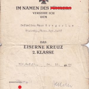Kleine Urkundengruppe eines Gefreiten in der 85. Inf. Div. von Oberst u. Ritterkeuzträger Oberst Helmut Bechler.-11832