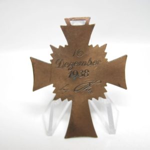 Ehrenkreuz der deutschen Mutter in bronze-11813