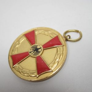 Bundesverdienstmedaille am Bandabschnitt-11818