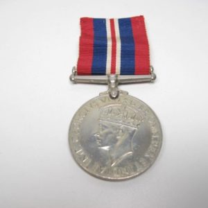 Medaille 1939- 1945 Großbritannien GeorgivsG B R OMN REX Et Indiae Emp, aus WK II 1939-1945-12109