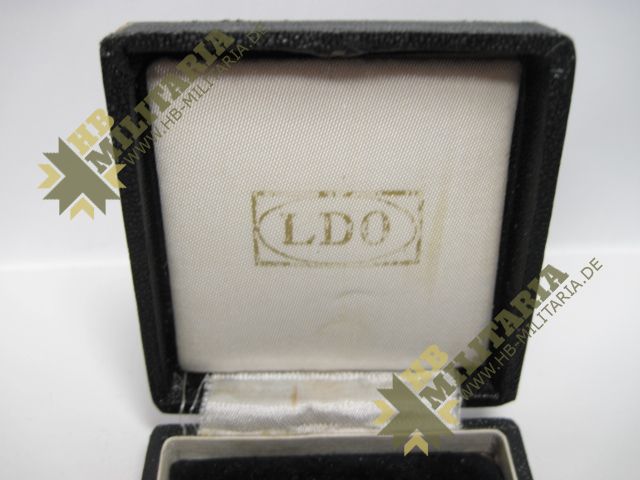 Eisernes Kreuz 1. Klasse 1939. L/13 mit Schraubscheibe im LDO Etui- VERKAUFT- SOLD – Bild 12