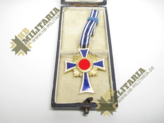 Ehrenkreuz der deutschen Mutter in gold am Band mit Etui- VERKAUFT- SOLD