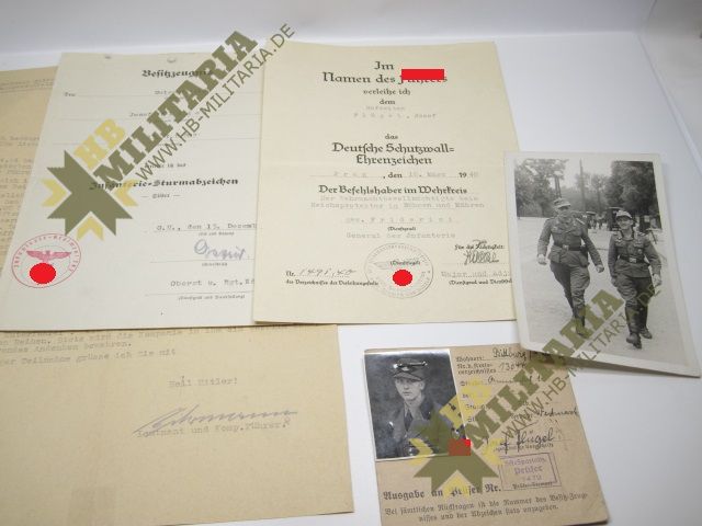 Dokumenten- Nachlass eines Unteroffiziers: XA Sportabzeichen, Infanterie- Sturmabzeichen, Schutzwallehrenzeichen- VERKAUFT- SOLD