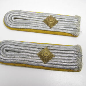 Schulsterstücke Luftwaffe Oberleutnant, fliegendes Personal.- VERKAUFT- SOLD