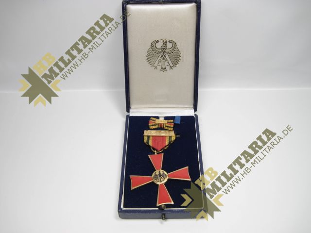 Bundesverdienstkreuz im Etui. Juncker.