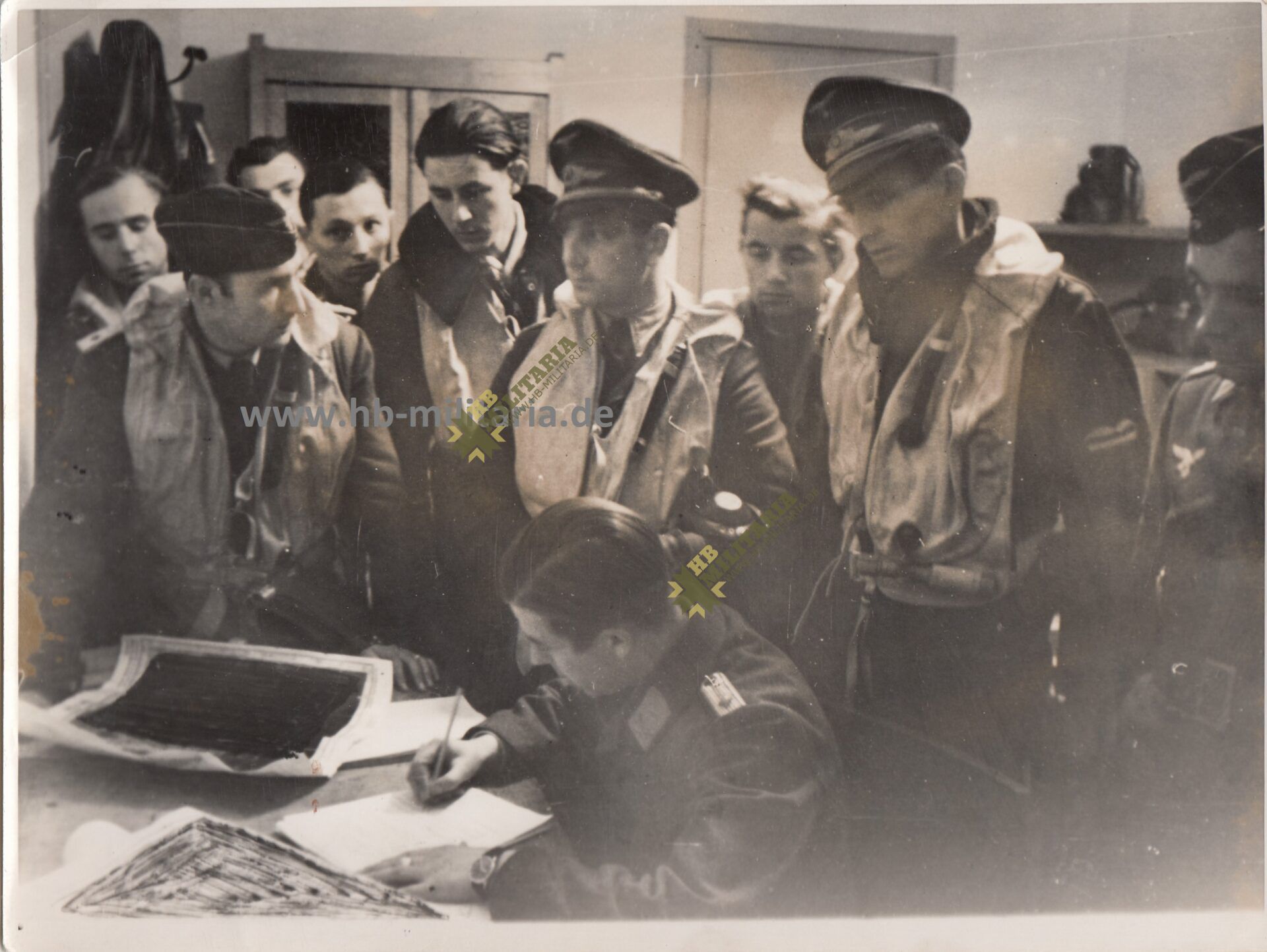 Pressefoto Luftwaffe: Zurück vom Feindlug. 1944.